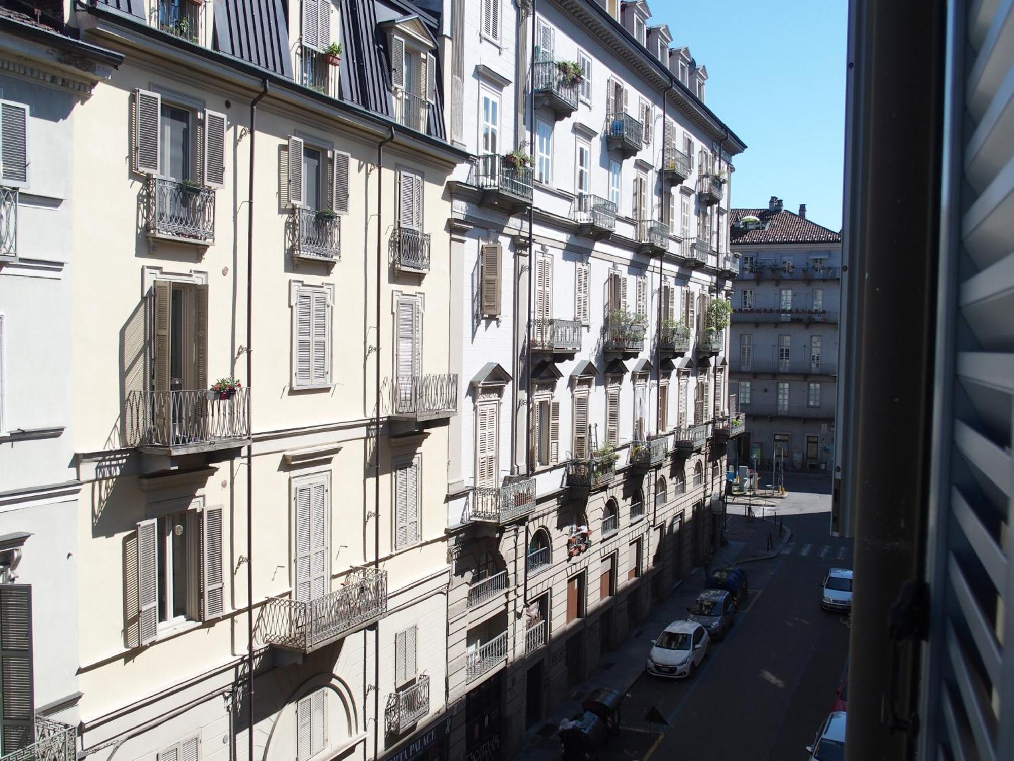 Apartament Cosy House Quadrilatero Center Turyn Zewnętrze zdjęcie